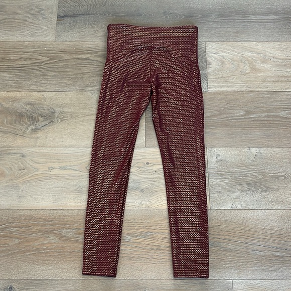 SPANX Active BootyBoost 7/8 Burgundy/Gold Metallic Dot Legging by Sarah BlakeyXS - Picture 7 of 12
